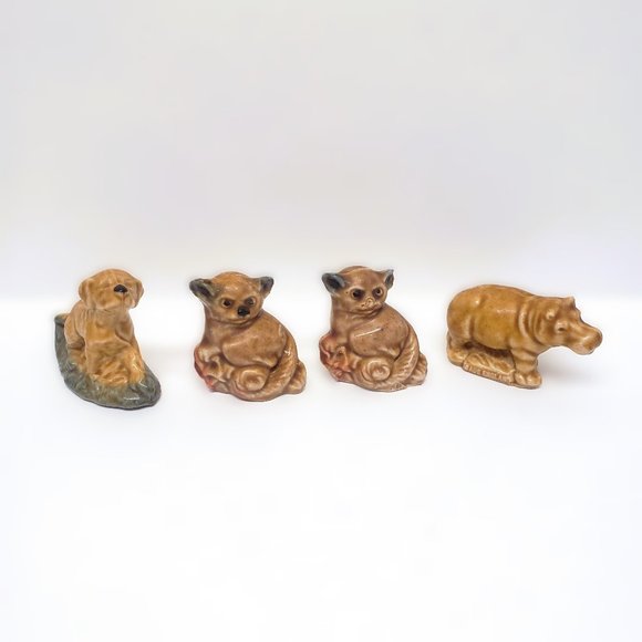 Vintage Wade Whimsies Red Rose Tea Figurines Lemur Hippo Puppy Dog Lot x4 - Picture 1 of 16